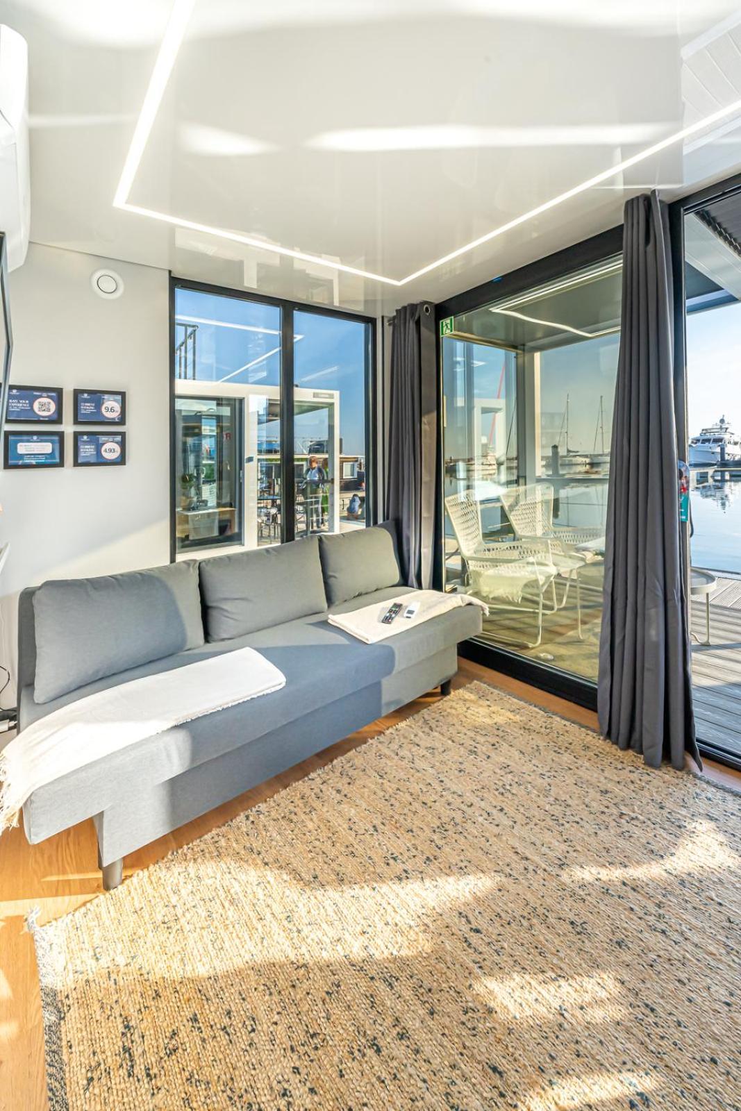 The Homeboat Company Hotel en barco